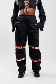Loose Fit Cargo Trousers – Cargo Black / Deep Red - Female